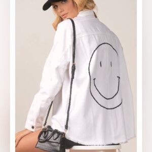 NWT Elan Dolly Jacket White Distressed Smiley Face Denim Shirt Shacket Size S